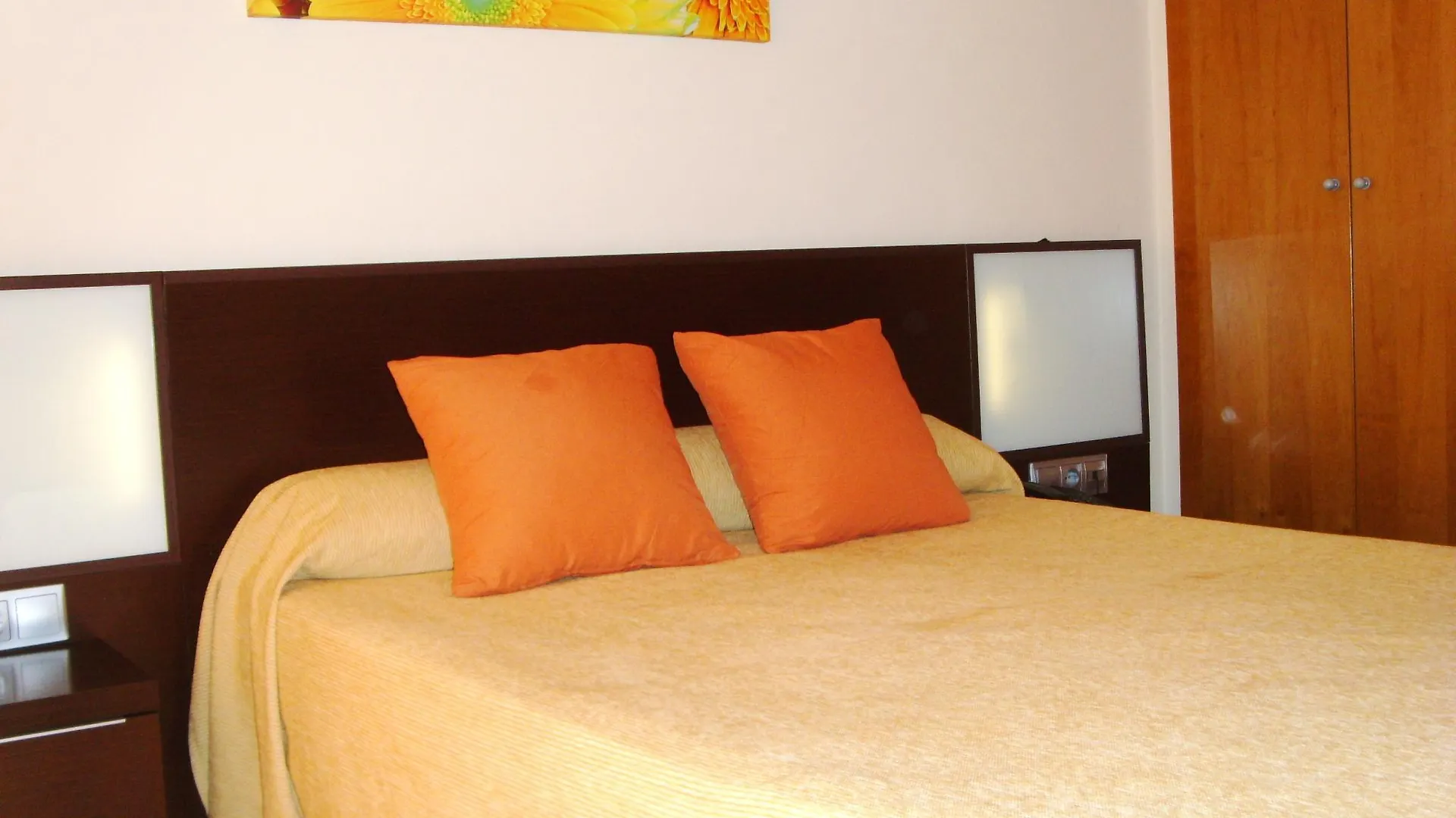 Apartahotel Marina Rey Vera Spain